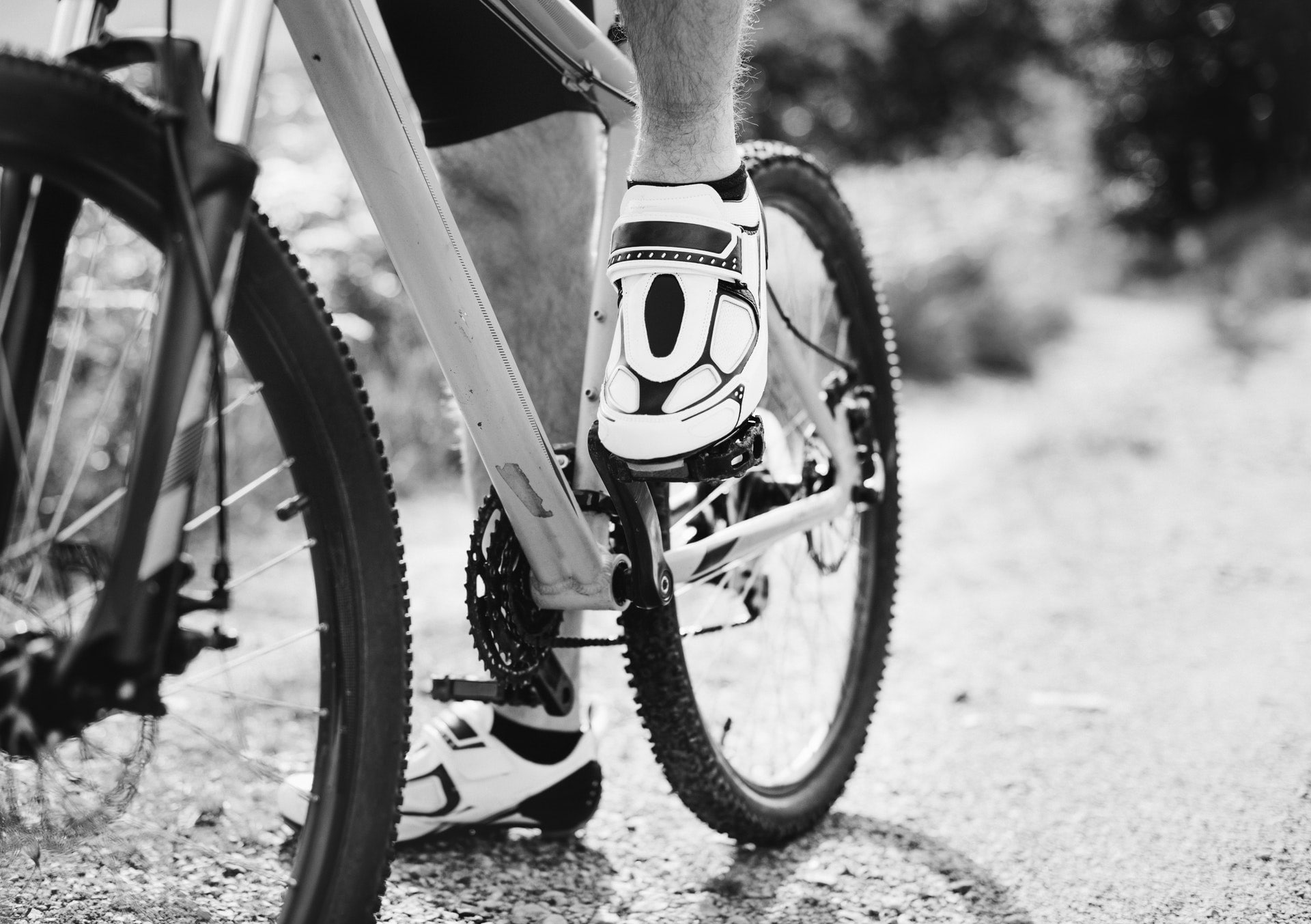 Clipless mountain biking shoes on a mountain bike