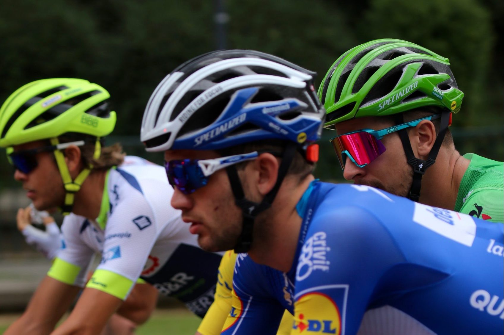 yellow road bike helmet